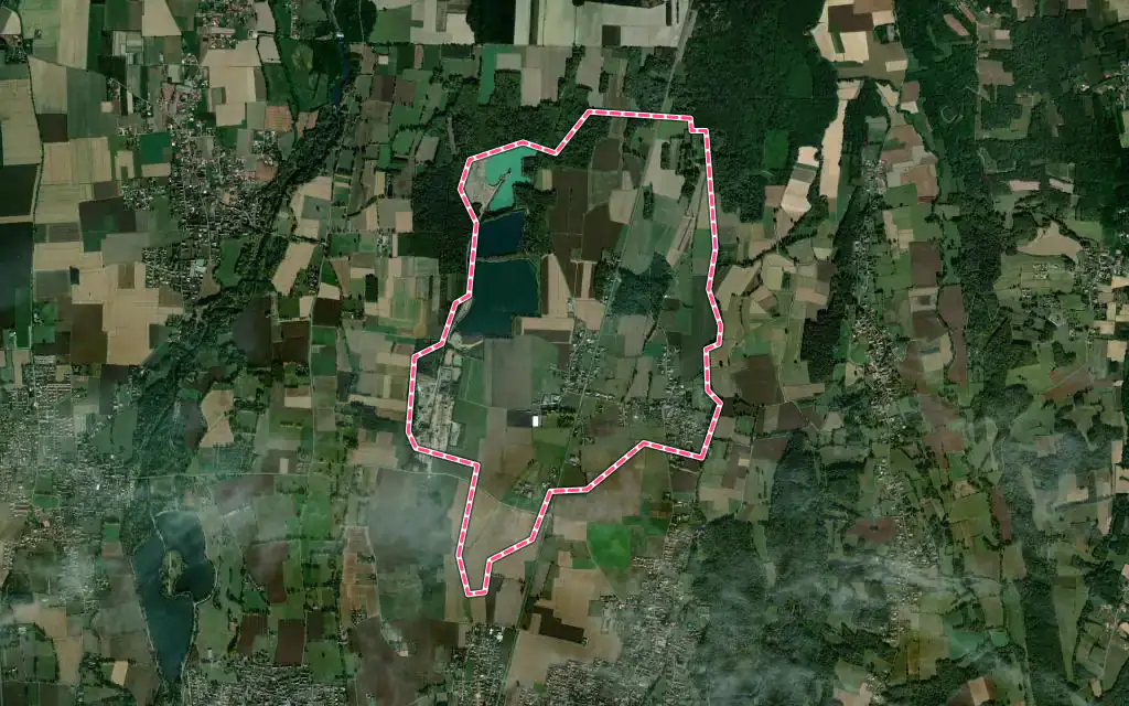 Vue satellite de Chis avec ses contours administratifs