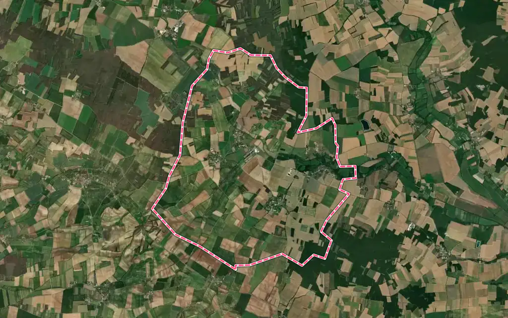 Vue satellite de Chives avec ses contours administratifs