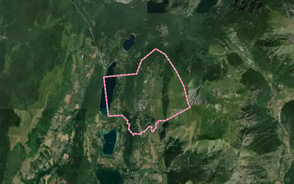 Vue satellite de Cholonge avec ses contours administratifs