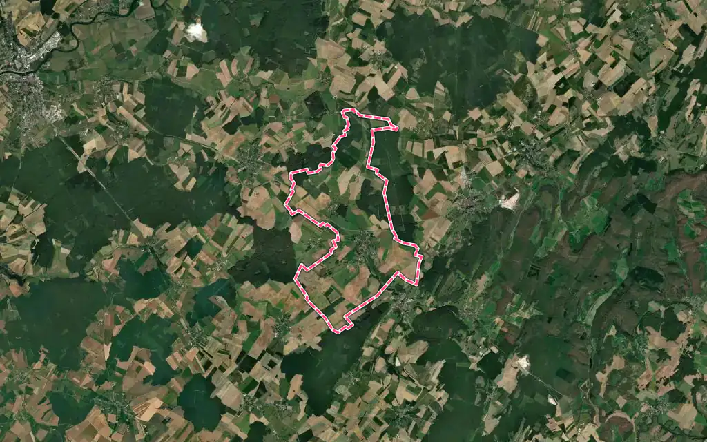 Vue satellite de Choye avec ses contours administratifs
