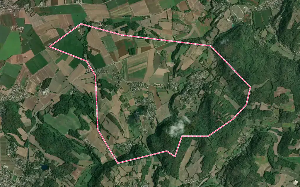 Vue satellite de Chozeau avec ses contours administratifs