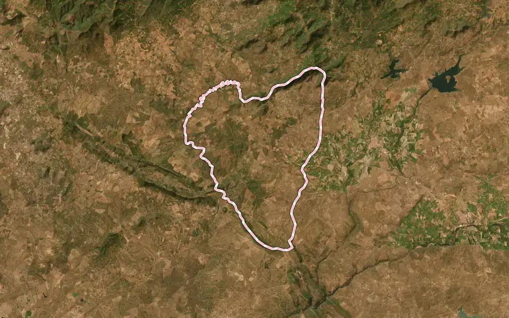 Vista satélite de Cilleros con su contorno administrativo