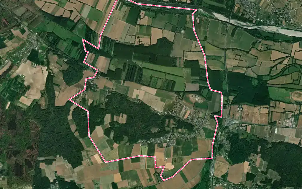 Vue satellite de Cinais avec ses contours administratifs