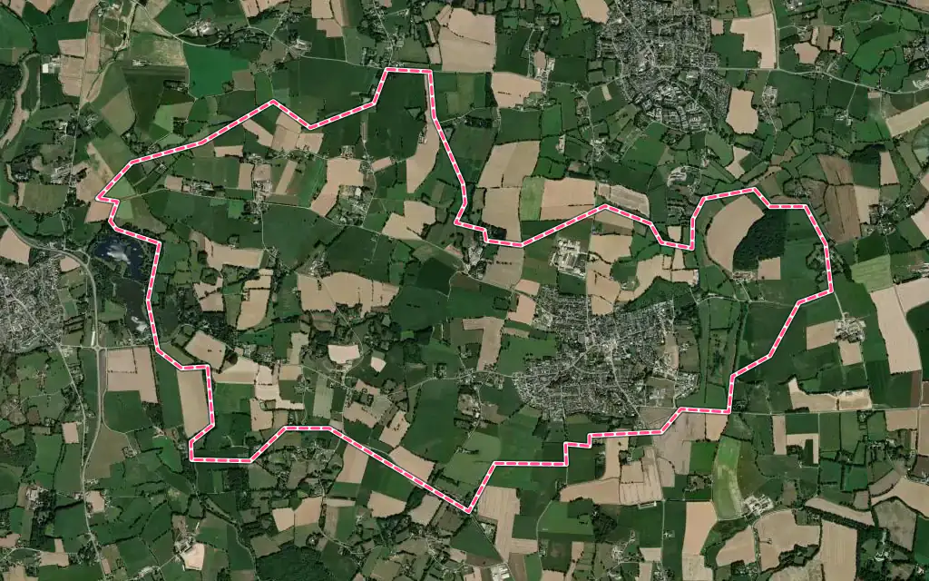Vue satellite de Cintré avec ses contours administratifs