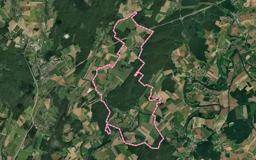 Vue satellite de Cirey avec ses contours administratifs
