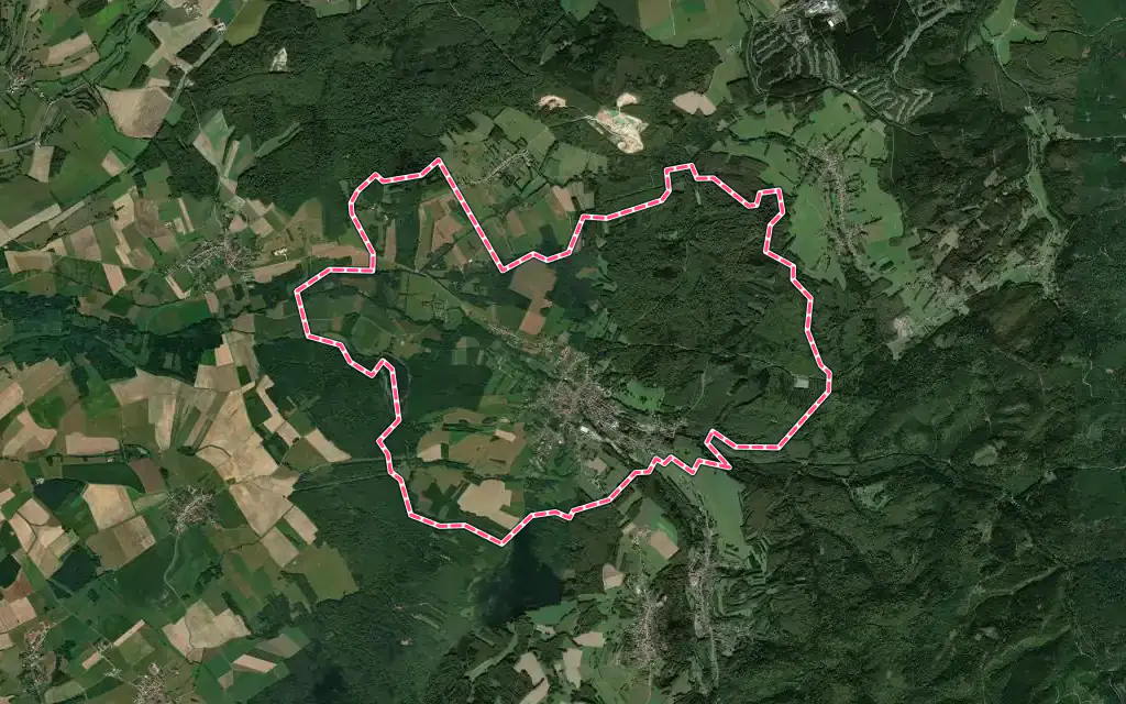 Vue satellite de Cirey-sur-Vezouze avec ses contours administratifs
