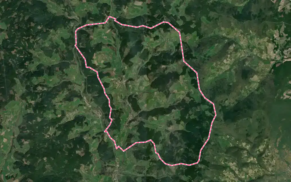 Vue satellite de Claveisolles avec ses contours administratifs