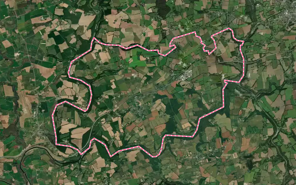 Vue satellite de Cléden-Poher avec ses contours administratifs