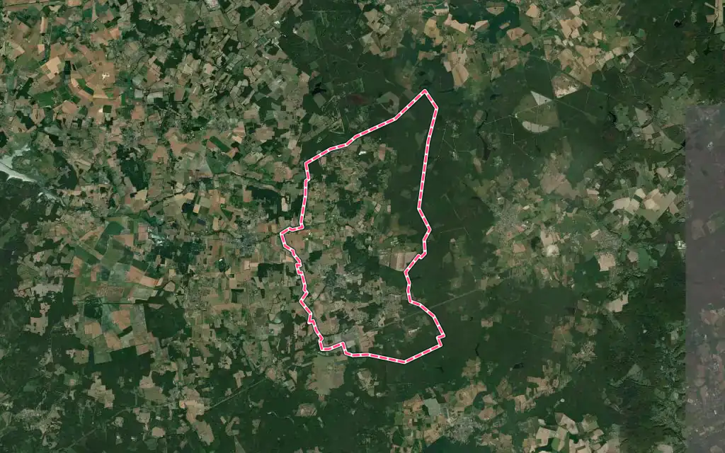 Vue satellite de Cléré-les-Pins avec ses contours administratifs