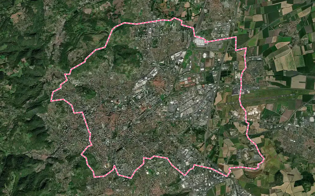 Vue satellite de Clermont-Ferrand avec ses contours administratifs
