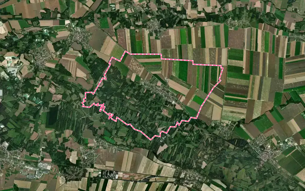 Vue satellite de Clesles avec ses contours administratifs