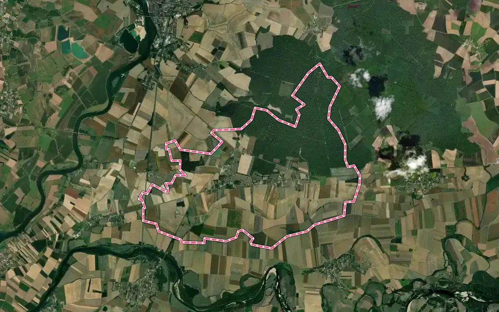 Vue satellite de Clux-Villeneuve avec ses contours administratifs