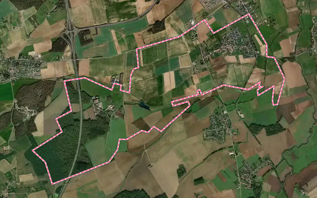 Vue satellite de Coin-lès-Cuvry avec ses contours administratifs