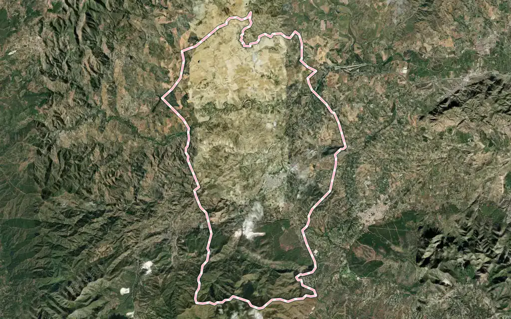 Vista satélite de Coín con su contorno administrativo