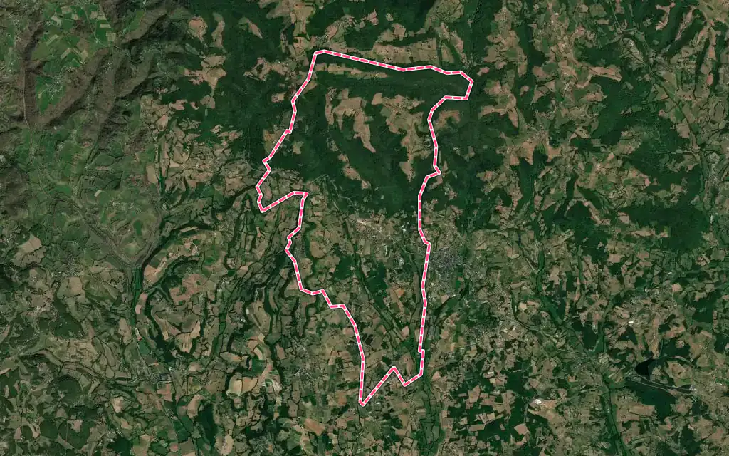 Vue satellite de Collonges-la-Rouge avec ses contours administratifs