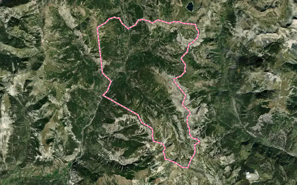 Vue satellite de Colmars avec ses contours administratifs