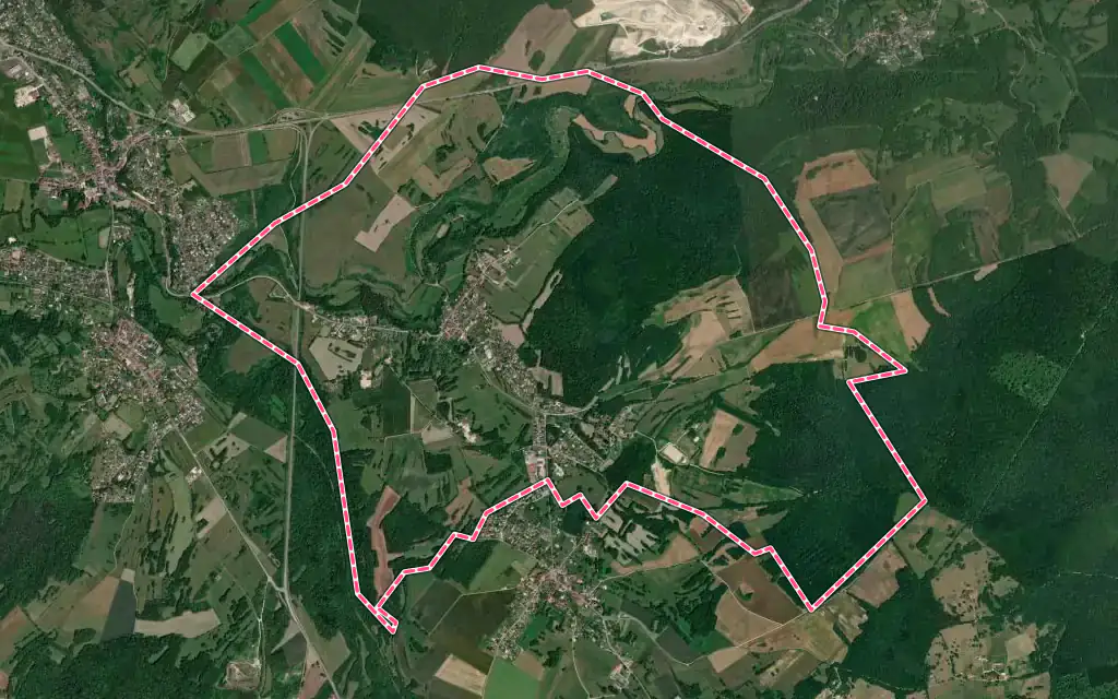Vue satellite de Colombe-lès-Vesoul avec ses contours administratifs