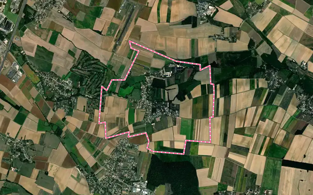 Vue satellite de Combertault avec ses contours administratifs