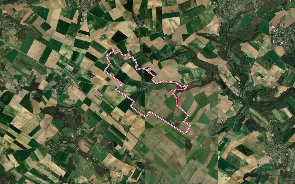 Vue satellite de Commeny avec ses contours administratifs