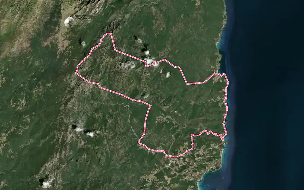 Vue satellite de Conca avec ses contours administratifs