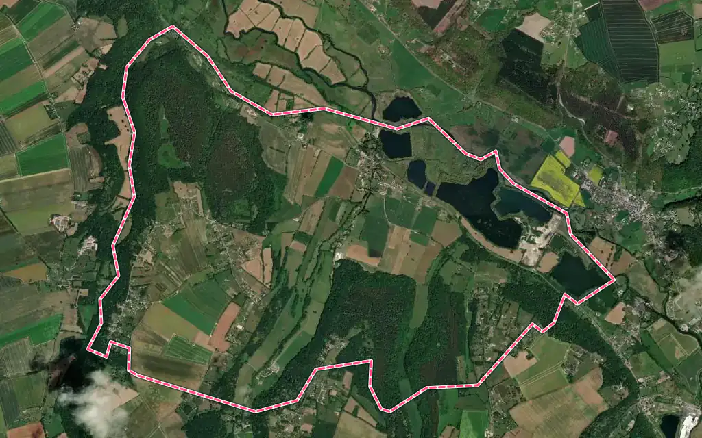 Vue satellite de Condé-sur-Risle avec ses contours administratifs