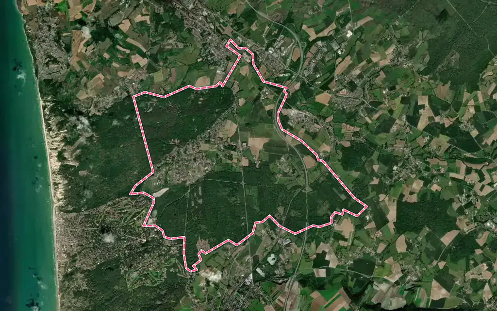 Vue satellite de Condette avec ses contours administratifs
