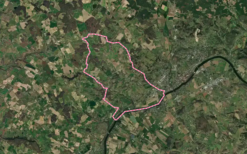 Vue satellite de Condezaygues avec ses contours administratifs
