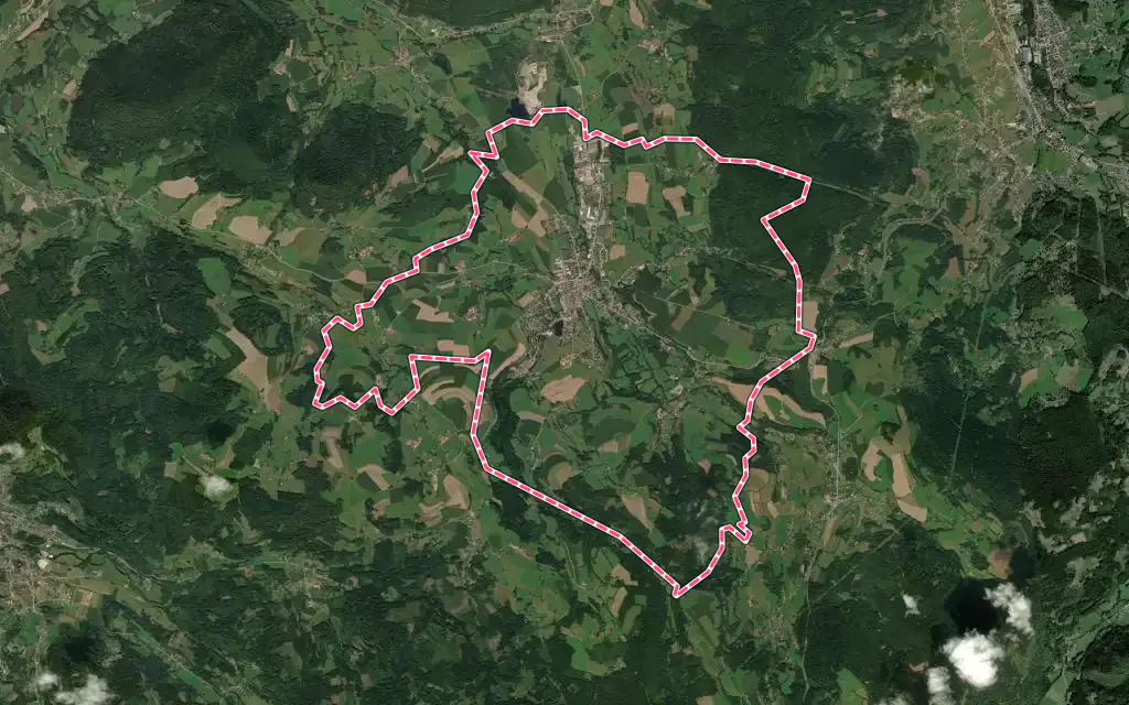 Vue satellite de Corcieux avec ses contours administratifs