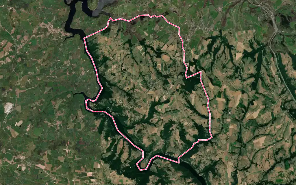 Vue satellite de Cordelle avec ses contours administratifs