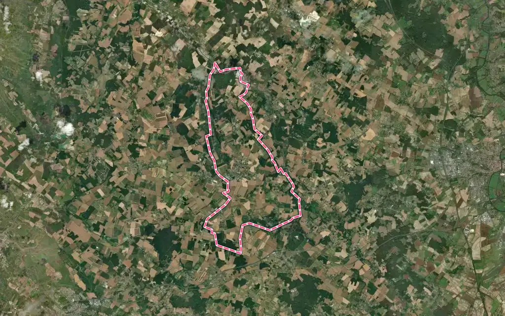 Vue satellite de Corme-Royal avec ses contours administratifs