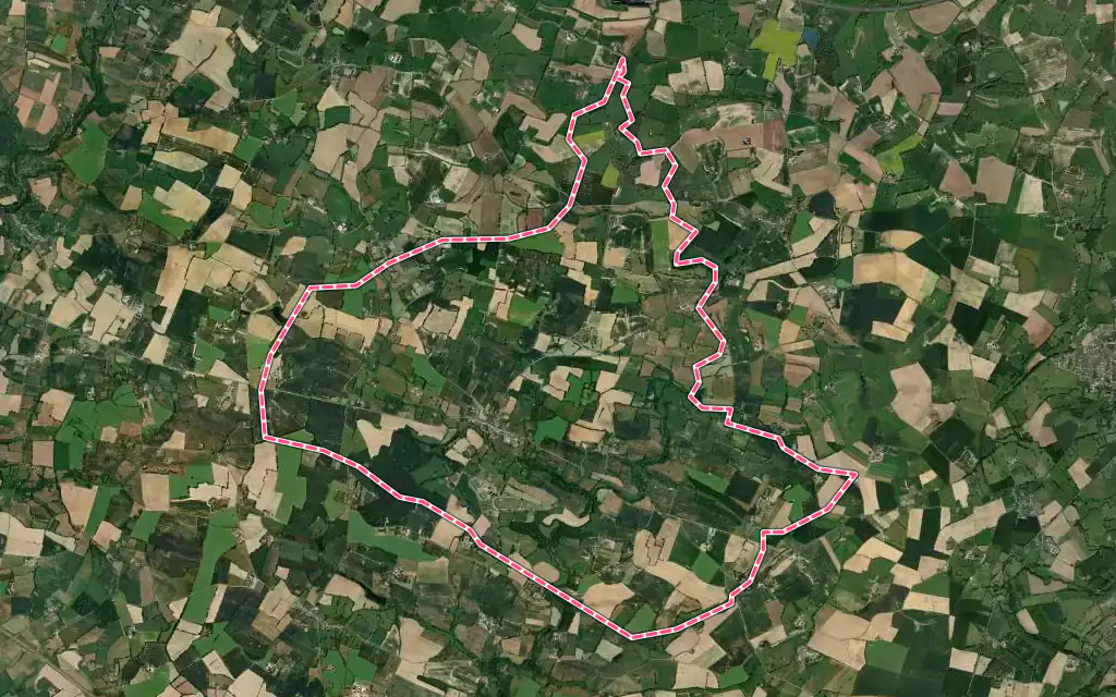 Vue satellite de Cossé-en-Champagne avec ses contours administratifs