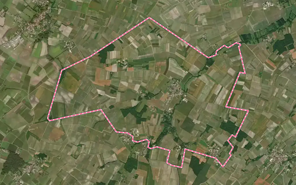 Vue satellite de Coulonges avec ses contours administratifs