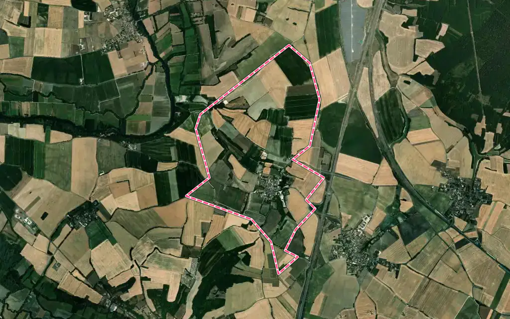 Vue satellite de Coulonges avec ses contours administratifs