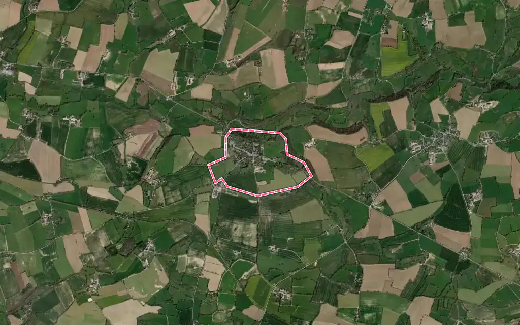 Vue satellite de Couptrain avec ses contours administratifs