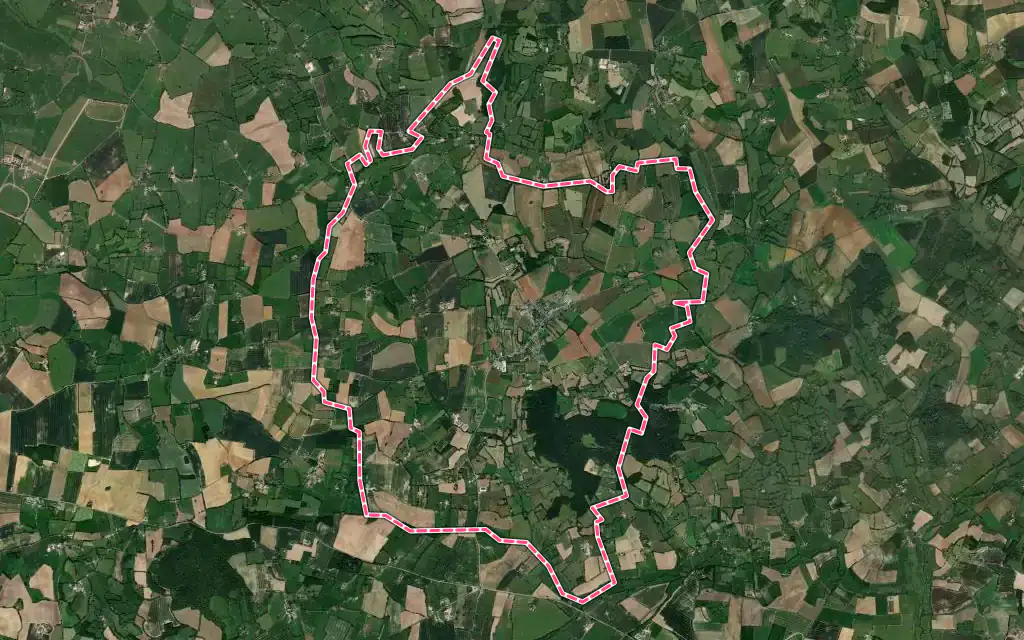Vue satellite de Courtomer avec ses contours administratifs