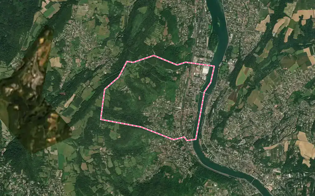 Vue satellite de Couzon-au-Mont-d'Or avec ses contours administratifs
