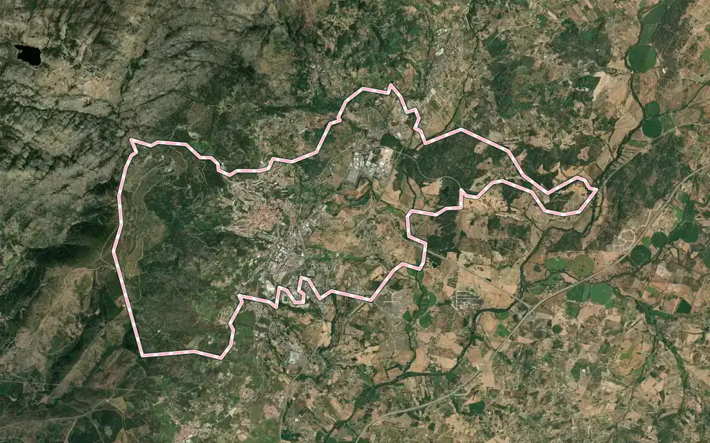 Vista satélite de Covilhã e Canhoso con su contorno administrativo