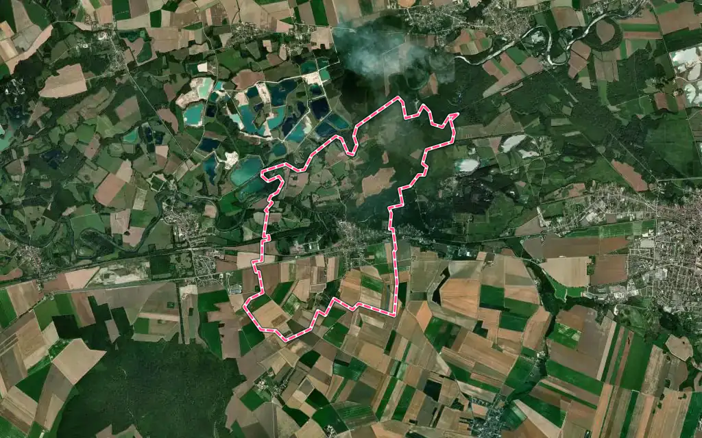 Vue satellite de Crancey avec ses contours administratifs
