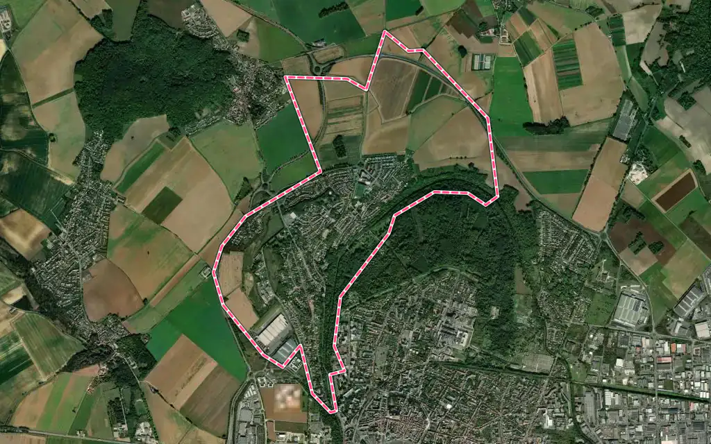 Vue satellite de Crégy-lès-Meaux avec ses contours administratifs