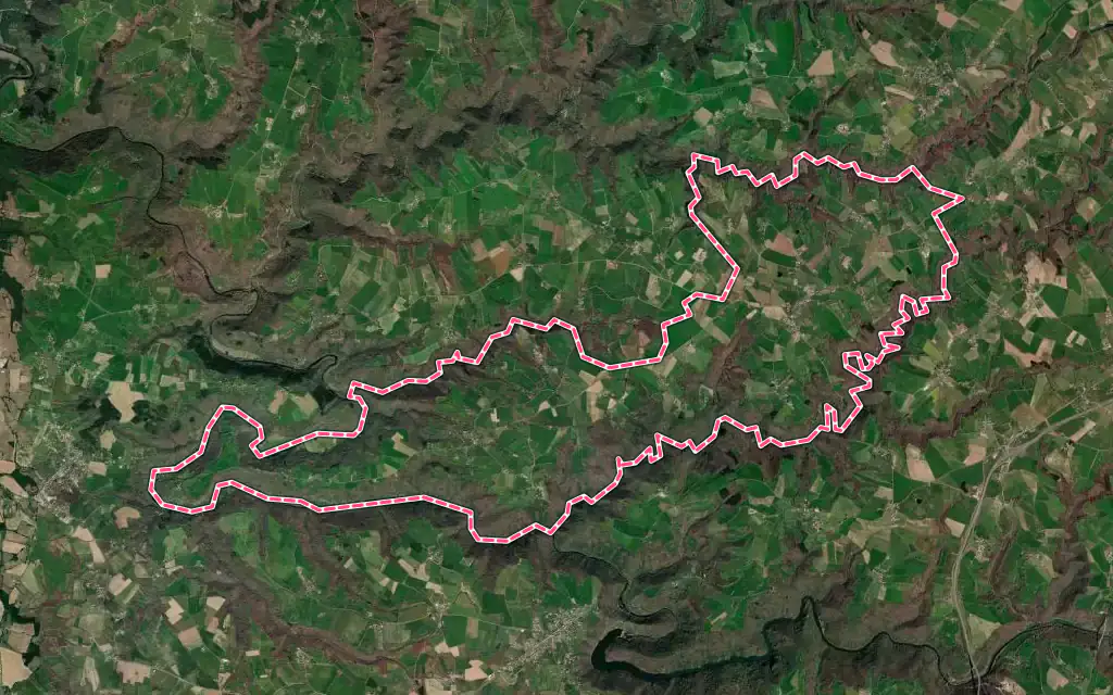 Vue satellite de Crespin avec ses contours administratifs