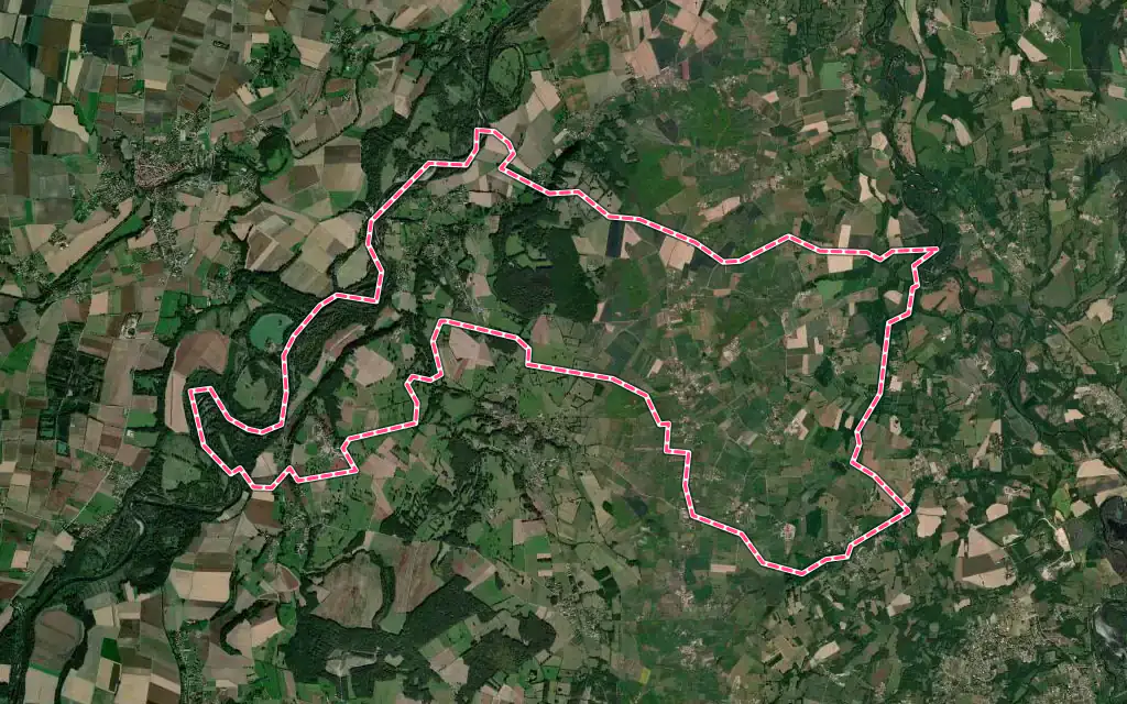 Vue satellite de Crevant-Laveine avec ses contours administratifs