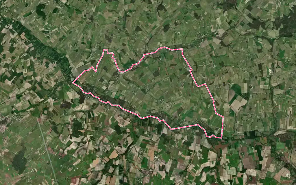 Vue satellite de Criteuil-la-Magdeleine avec ses contours administratifs
