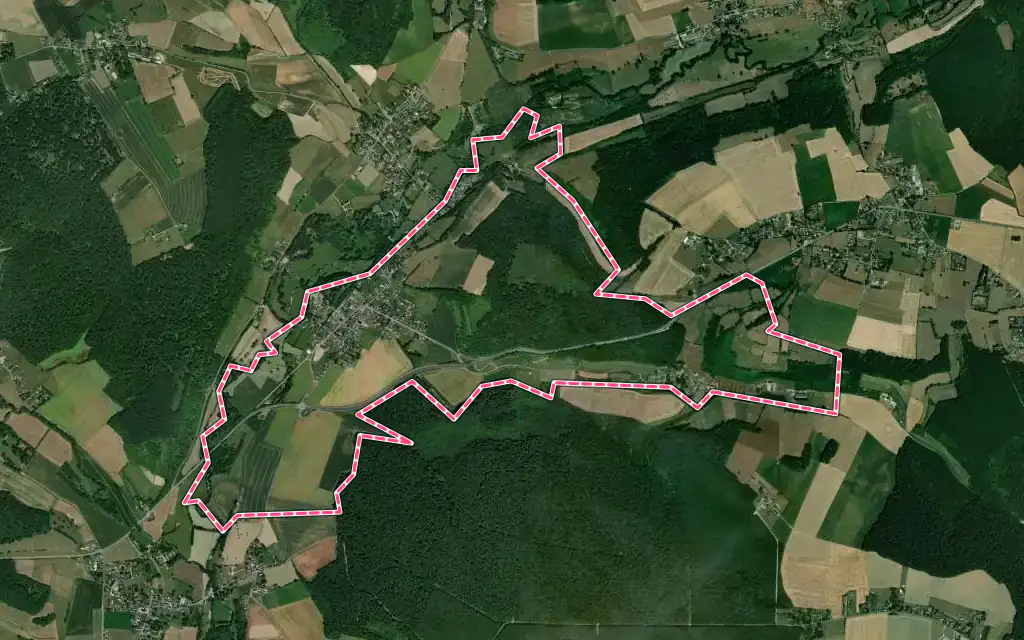 Vue satellite de Croisy-sur-Andelle avec ses contours administratifs