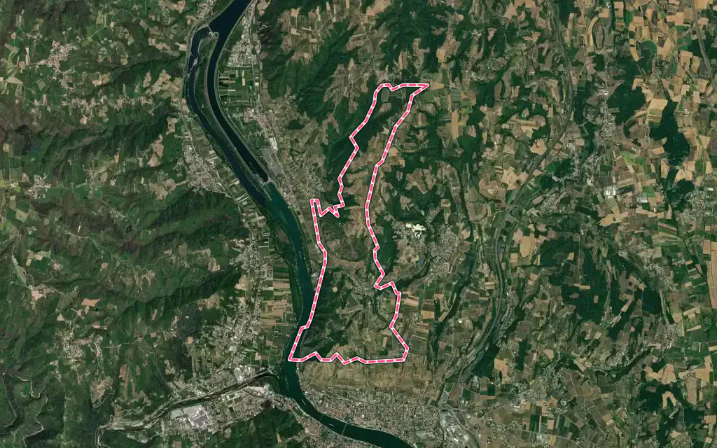 Vue satellite de Crozes-Hermitage avec ses contours administratifs