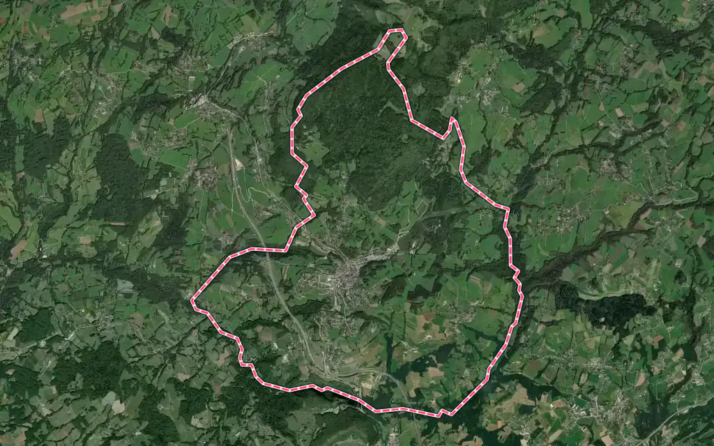 Vue satellite de Cruseilles avec ses contours administratifs