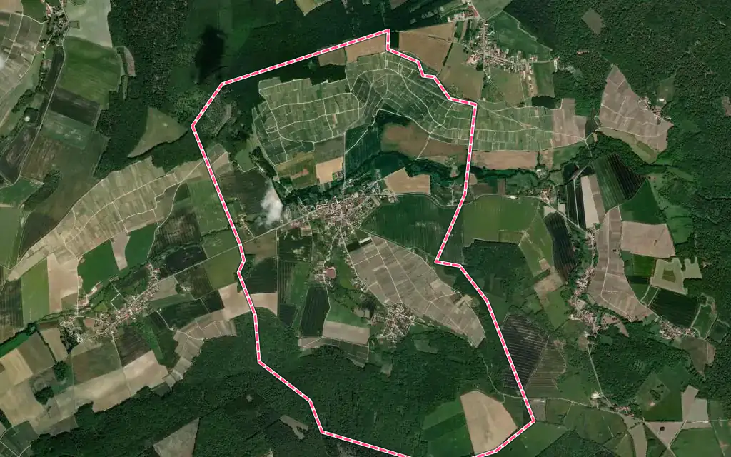 Vue satellite de Cuchery avec ses contours administratifs