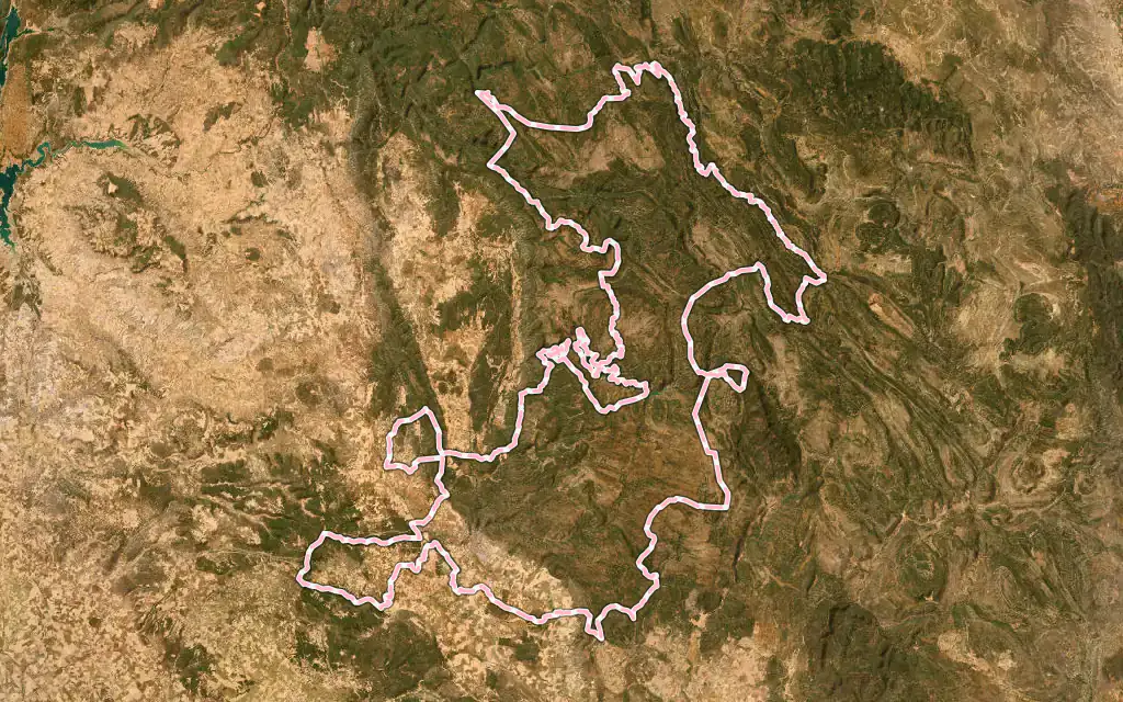 Vista satélite de Cuenca con su contorno administrativo