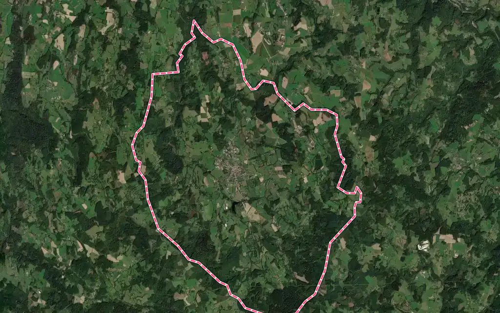 Vue satellite de Cunlhat avec ses contours administratifs