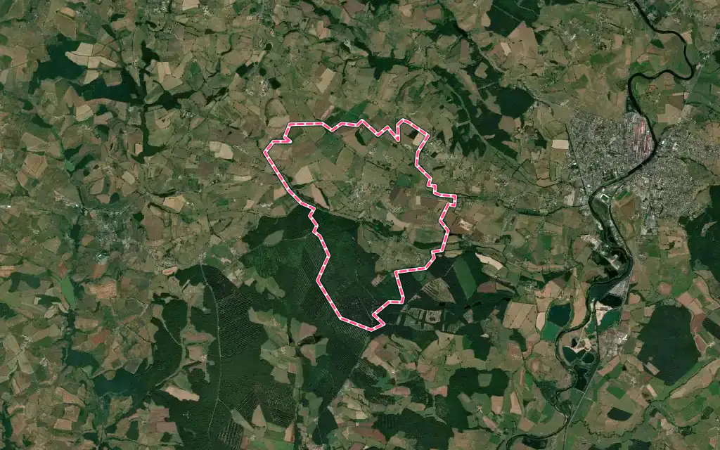 Vue satellite de Curdin avec ses contours administratifs