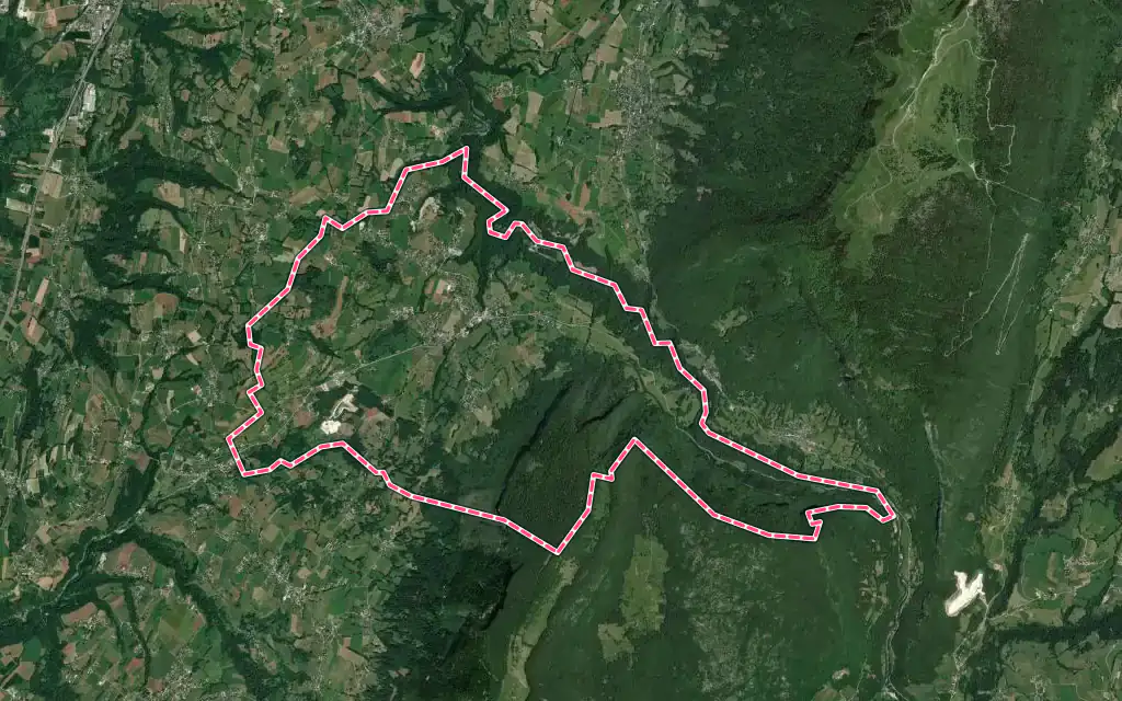 Vue satellite de Cusy avec ses contours administratifs